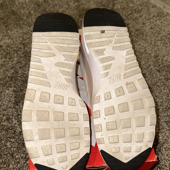 Used Nike Air Max Thea - Picture 4 of 4